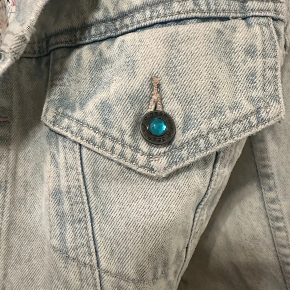 L.A. Gear Light Blue Cropped Denim Jacket - Picture 8 of 10